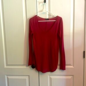Gap Rose long sleeve V-neck T-shirt